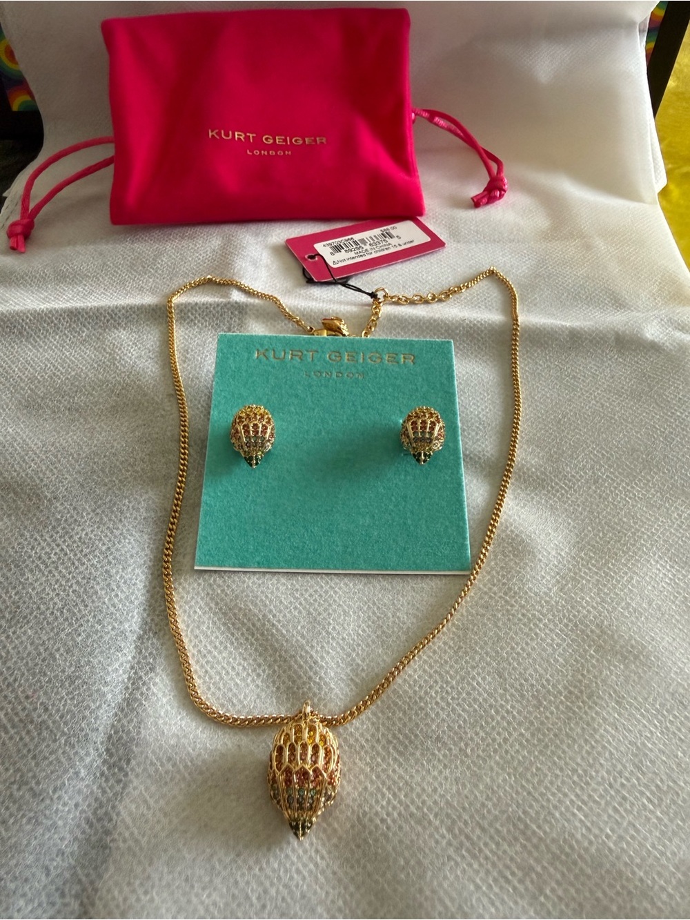 Kurt Geiger Gold Tone Multicolor Crystal Shell Pendant Necklace and Earrings